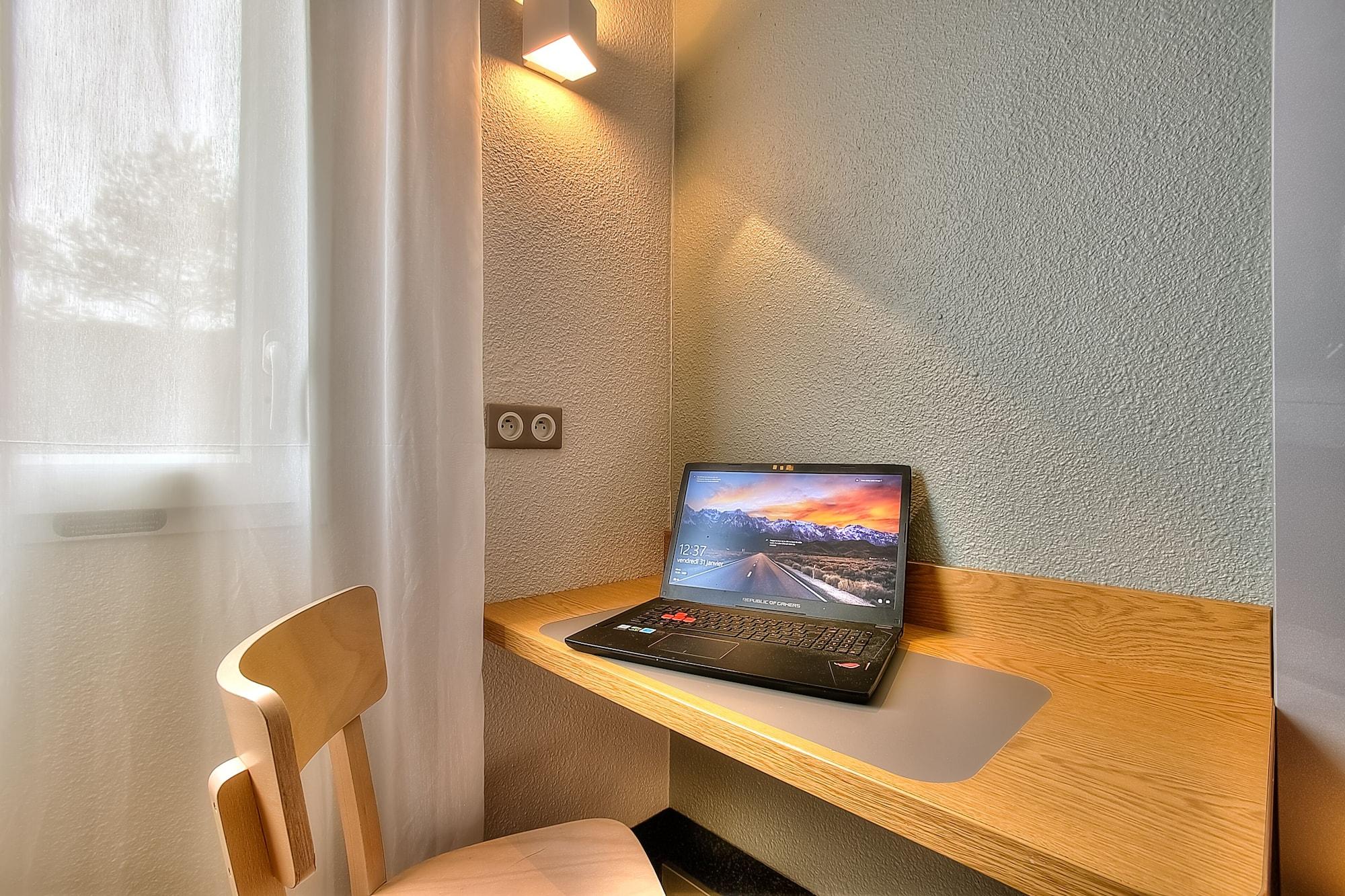 B&B Hotel Antibes Sophia Antipolis Biot Buitenkant foto