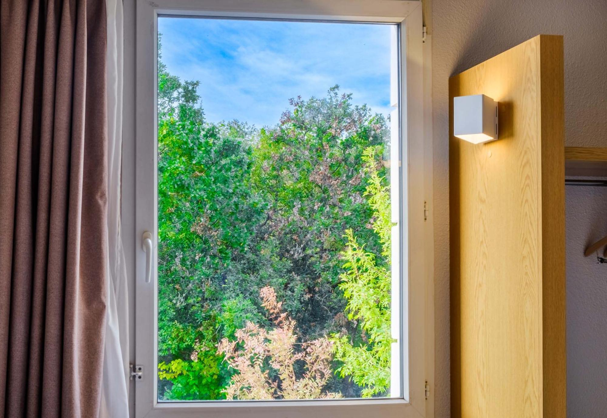 B&B Hotel Antibes Sophia Antipolis Biot Buitenkant foto